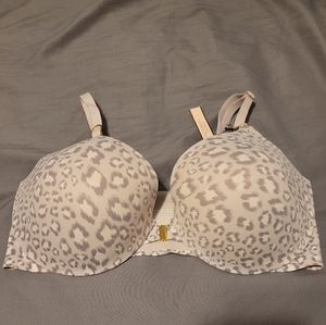 36 DD Victoria's Secret Bra